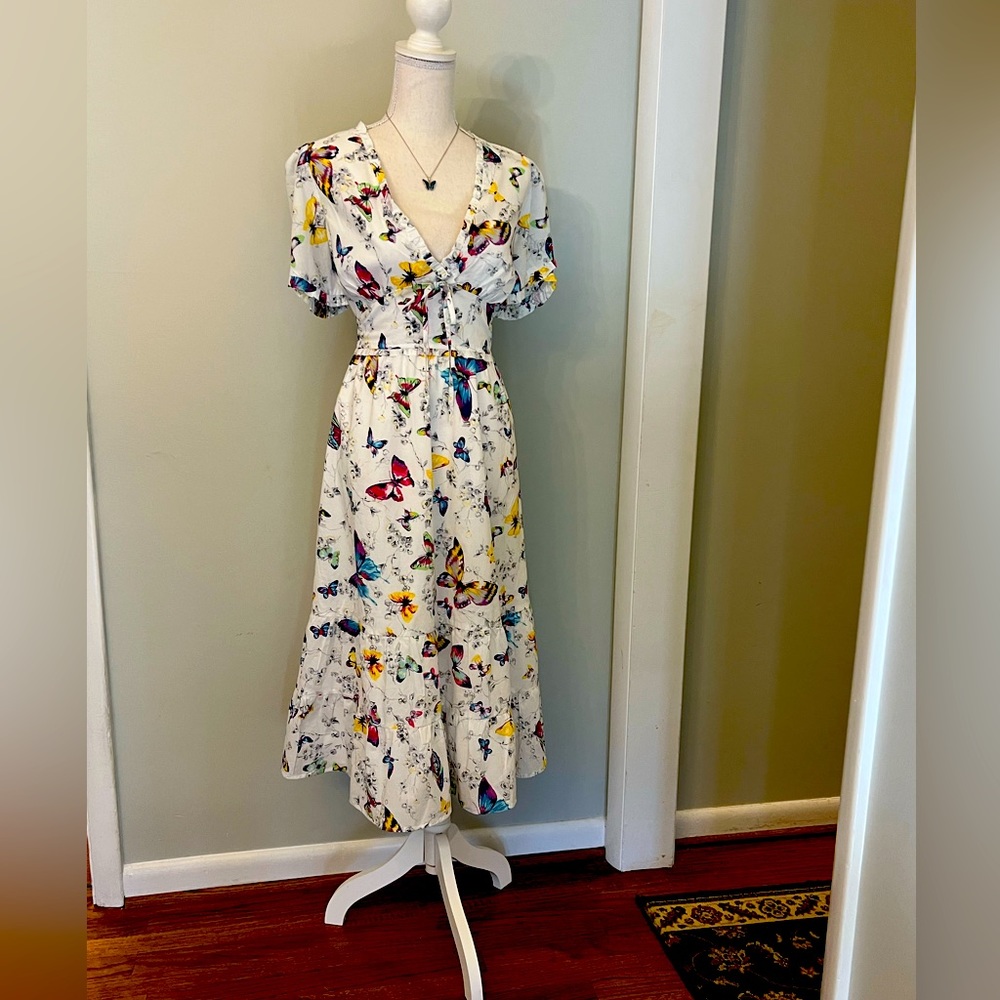 Fabulous Betsey Johnson brand short sleeved lined and ruffled “butterfly” dress!